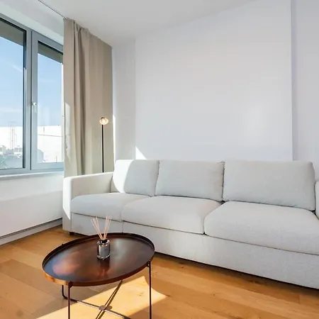 アパート Skypark Nest Free Park Living With Style ブラチスラヴァ