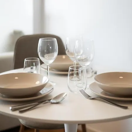 Апартаменты Skypark Nest Free Park Living With Style Братислава